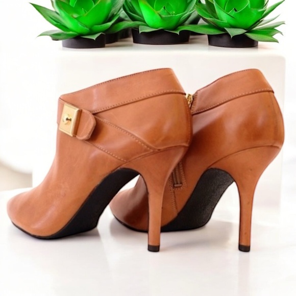 Enzo Angiolini Cognac “Corynn” Ankle Booties - Picture 5 of 16